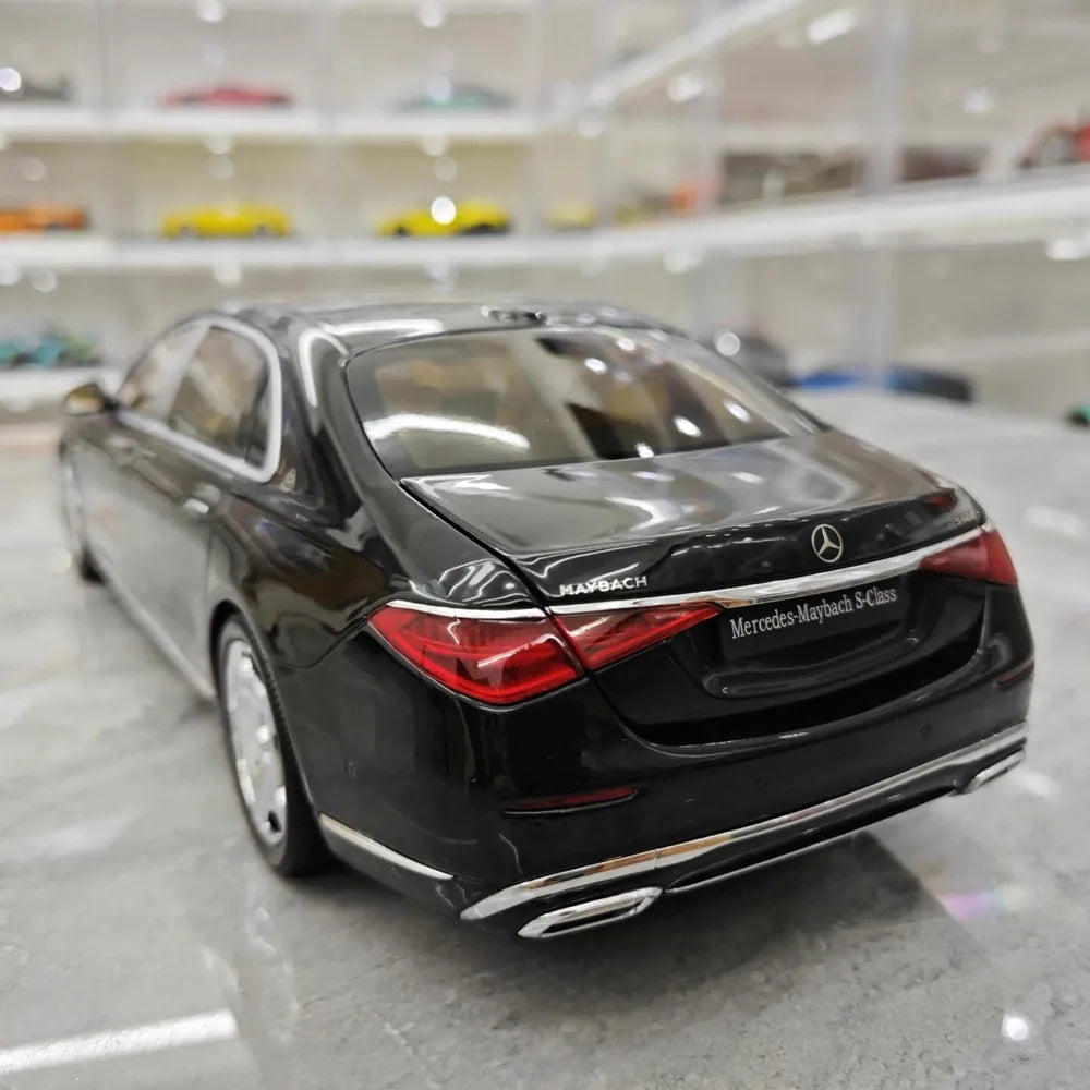 [Almost Real] 1:18 Mercedes-Maybach 2021 S-Class Black Model Car Die-Cast