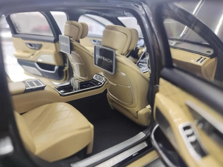 [Almost Real] 1:18 Mercedes-Maybach 2021 S-Class Black & Gold Model Car Die-Cast