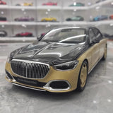 [Almost Real] 1:18 Mercedes-Maybach 2021 S-Class zwart & goud modelauto Die-Cast