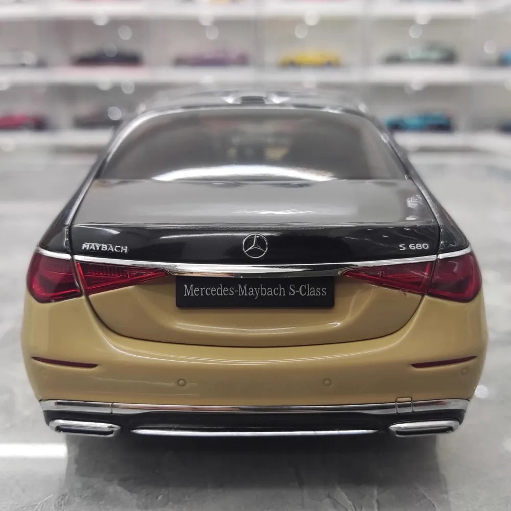 [Almost Real] 1:18 Mercedes-Maybach 2021 S-Class Black & Gold Model Car Die-Cast