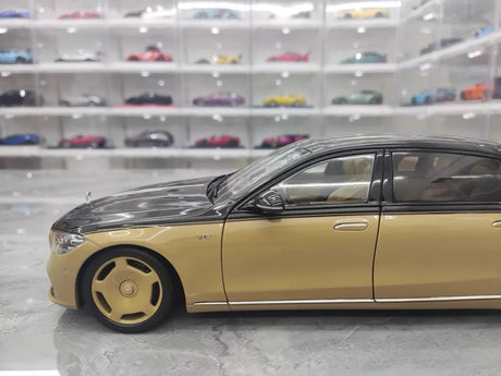 [Almost Real] 1:18 Mercedes-Maybach 2021 S-Class Black & Gold Model Car Die-Cast