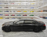 [Almost Real] 1:18 Mercedes-Maybach 2021 S-Class ブラック Knight モデルカー Die-Cast