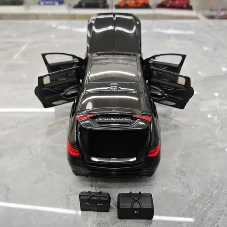 [Almost Real] 1:18 Mercedes-Maybach 2021 S-Class Black Knight Model Car Die-Cast