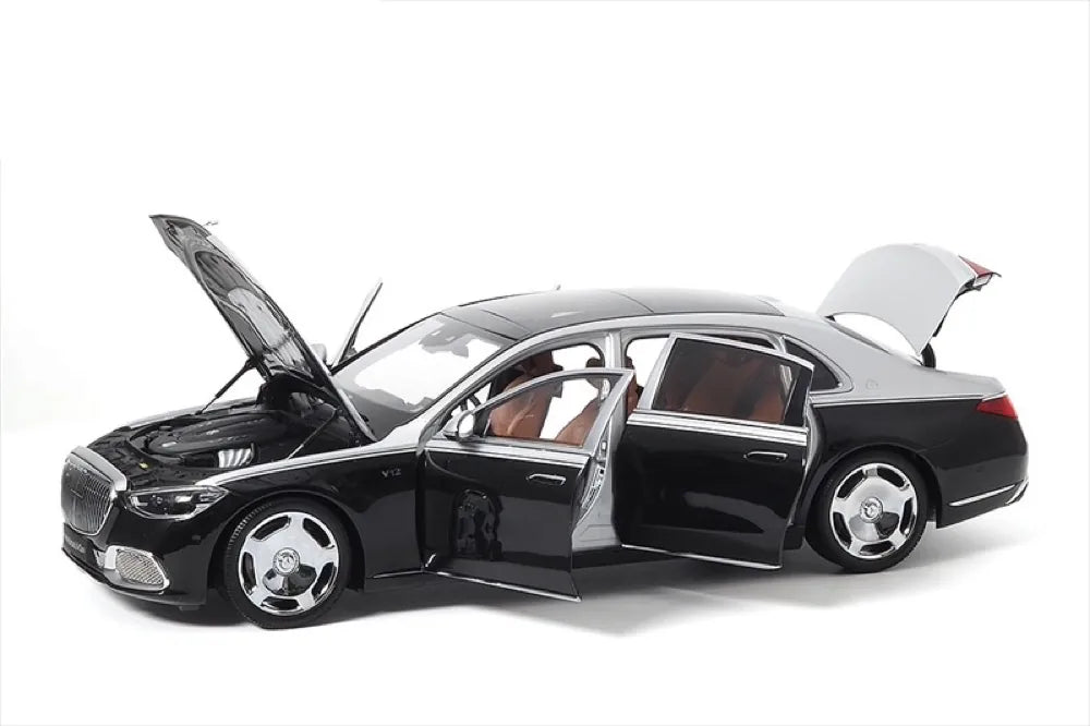 [Almost Real] 1:18 Mercedes-Maybach 2021 S-Class ブラック & シルバー モデルカー Die-Cast