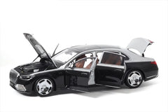[Almost Real] 1:18 Mercedes-Maybach 2021 S-Class ブラック & シルバー モデルカー Die-Cast