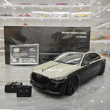 [Almost Real] 1:18 Mercedes-Maybach 2021 S-Class zwart & wit modelauto Die-Cast