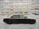 [Almost Real] 1:18 Mercedes-Maybach 2021 S-Class zwart & wit modelauto Die-Cast