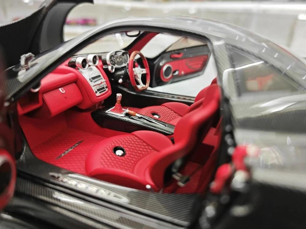 [Almost Real] 1:18 Pagani 2005 Zonda F Black Model Car Die-Cast