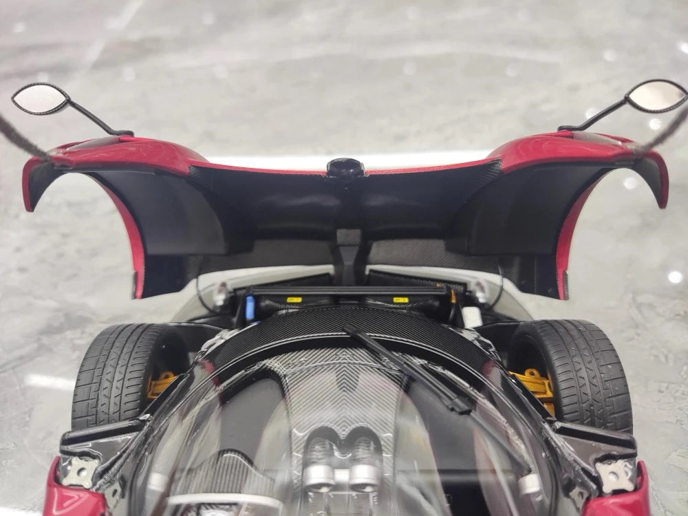 [Almost Real] 1:18 Pagani 2005 Zonda F Red Model Car Die-Cast