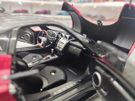 [Almost Real] 1:18 Pagani 2005 Zonda F Red Model Car Die-Cast