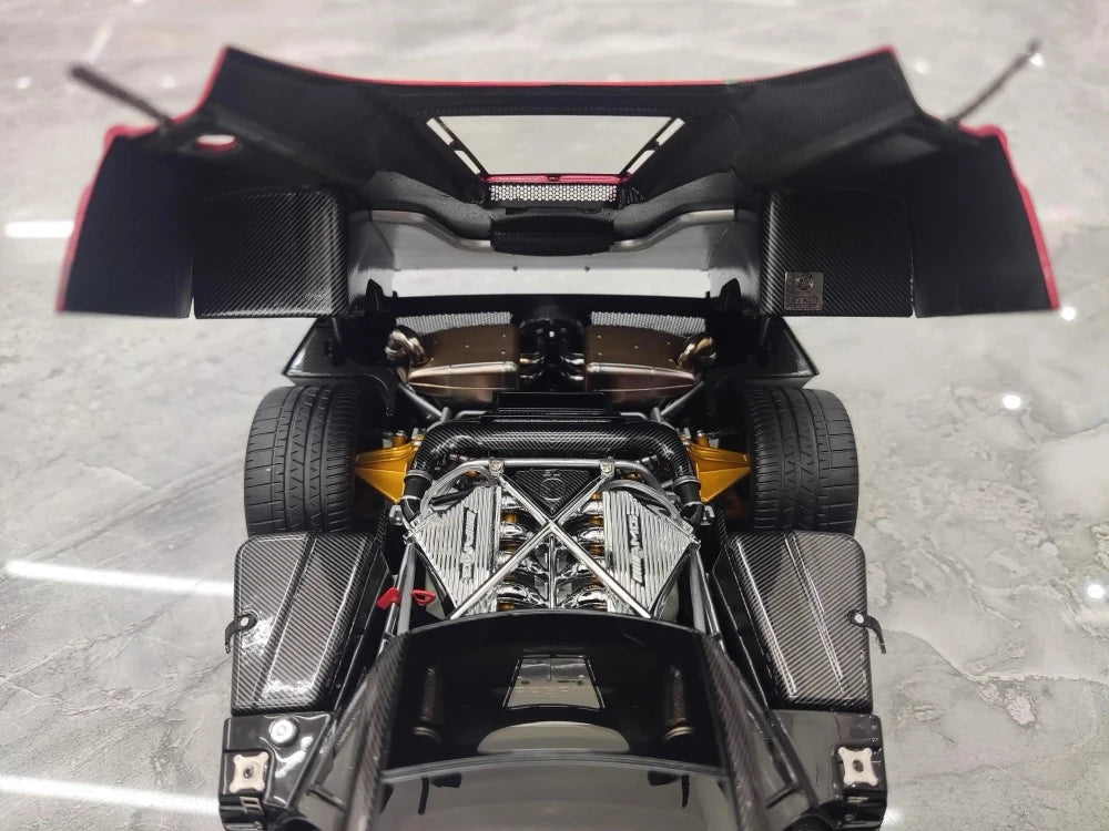 [Almost Real] 1:18 Pagani 2005 Zonda F Red Model Car Die-Cast