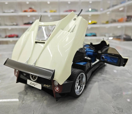 [Almost Real] 1:18 Pagani 2005 Zonda F White Model Car Die-Cast