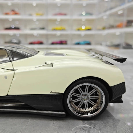 [Almost Real] 1:18 Pagani 2005 Zonda F White Model Car Die-Cast