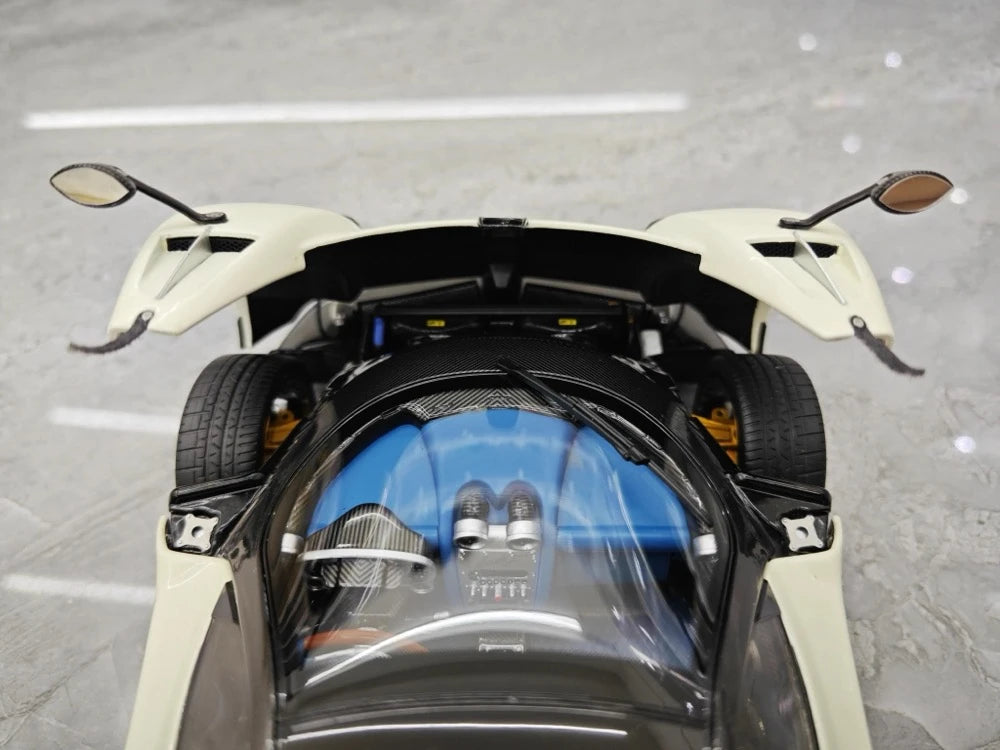 [Almost Real] 1:18 Pagani 2005 Zonda F White Model Car Die-Cast