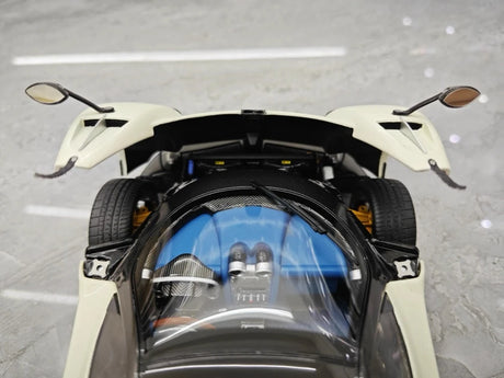 [Almost Real] 1:18 Pagani 2005 Zonda F White Model Car Die-Cast