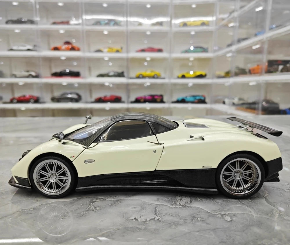 [Almost Real] 1:18 Pagani 2005 Zonda F White Model Car Die-Cast