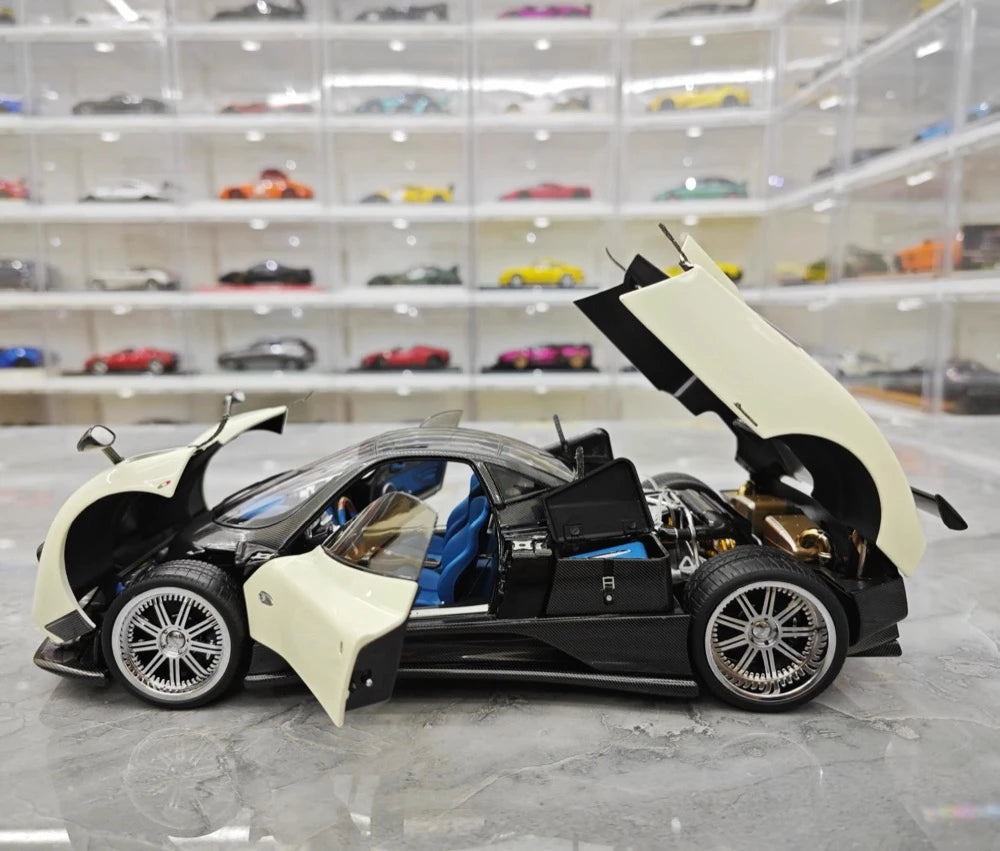[Almost Real] 1:18 Pagani 2005 Zonda F White Model Car Die-Cast