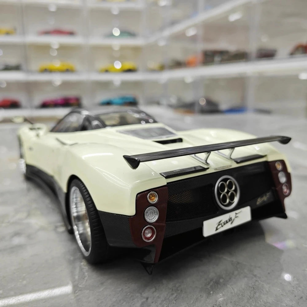 [Almost Real] 1:18 Pagani 2005 Zonda F White Model Car Die-Cast