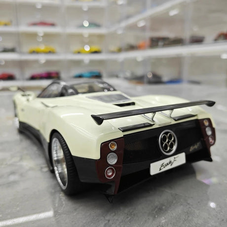 [Almost Real] 1:18 Pagani 2005 Zonda F White Model Car Die-Cast