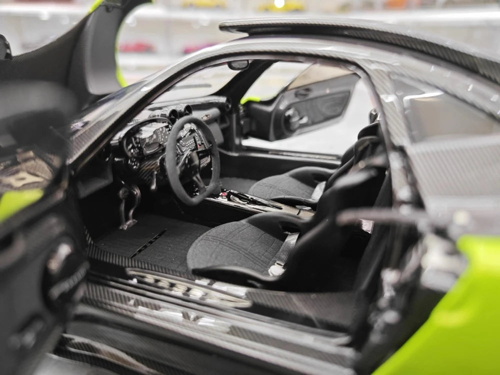 [Almost Real] 1:18 Pagani 2009 Zonda Cinque Coupe Green Model Car Die-Cast