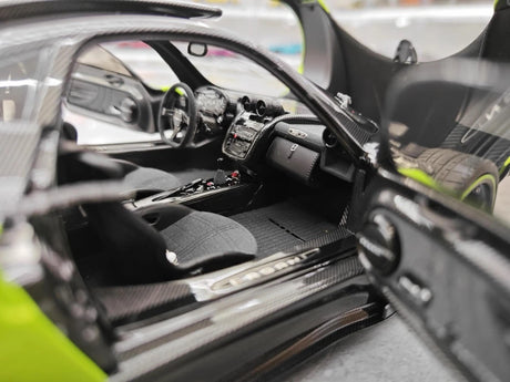[Almost Real] 1:18 Pagani 2009 Zonda Cinque Coupe Green Model Car Die-Cast
