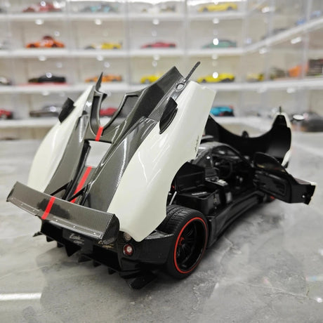 [Almost Real] 1:18 Pagani 2009 Zonda Cinque Coupe White Model Car Die-Cast