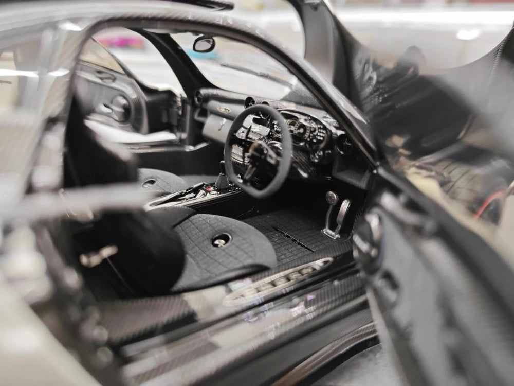 [Almost Real] 1:18 Pagani 2009 Zonda Cinque Coupe White Model Car Die-Cast