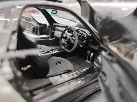 [Almost Real] 1:18 Pagani 2009 Zonda Cinque Coupe White Model Car Die-Cast