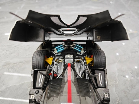 [Almost Real] 1:18 Pagani 2009 Zonda Cinque Coupe White Model Car Die-Cast