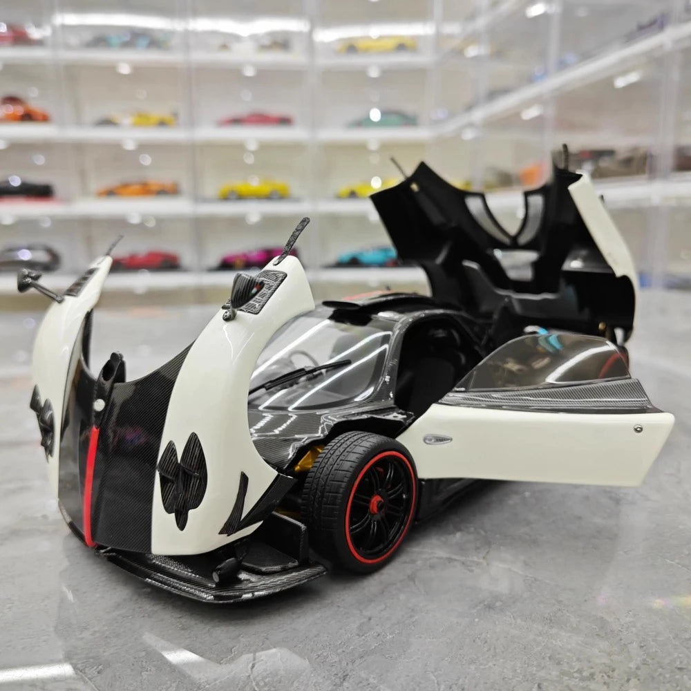 [Almost Real] 1:18 Pagani 2009 Zonda Cinque Coupe White Model Car Die-Cast
