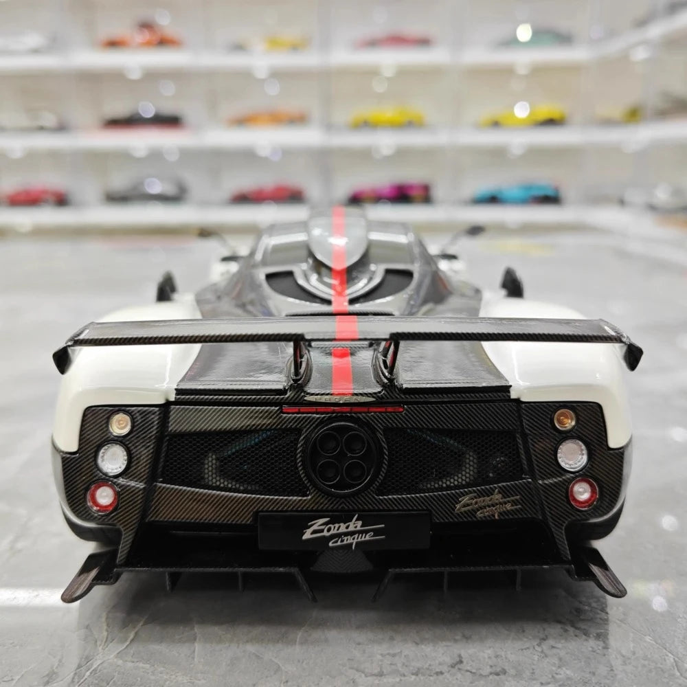 [Almost Real] 1:18 Pagani 2009 Zonda Cinque Coupe White Model Car Die-Cast