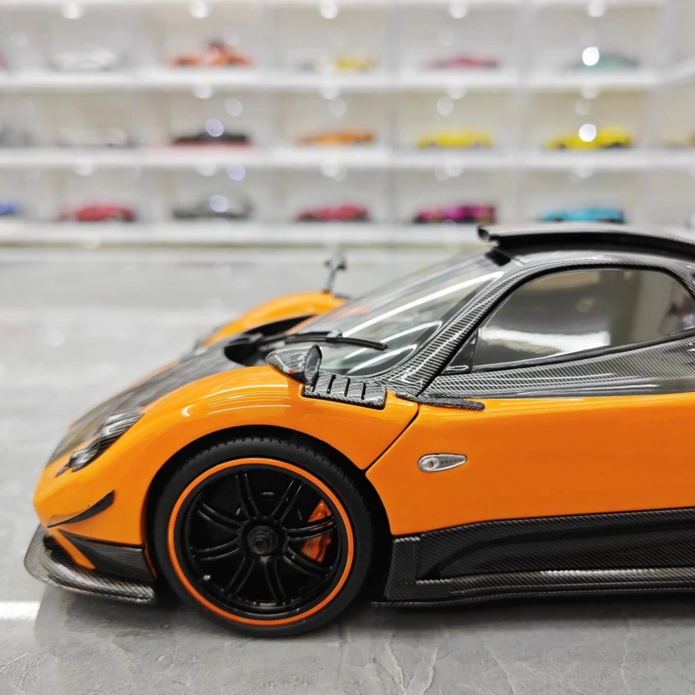 [Almost Real] 1:18 Pagani 2009 Zonda Cinque Coupe Yellow Model Car Die-Cast