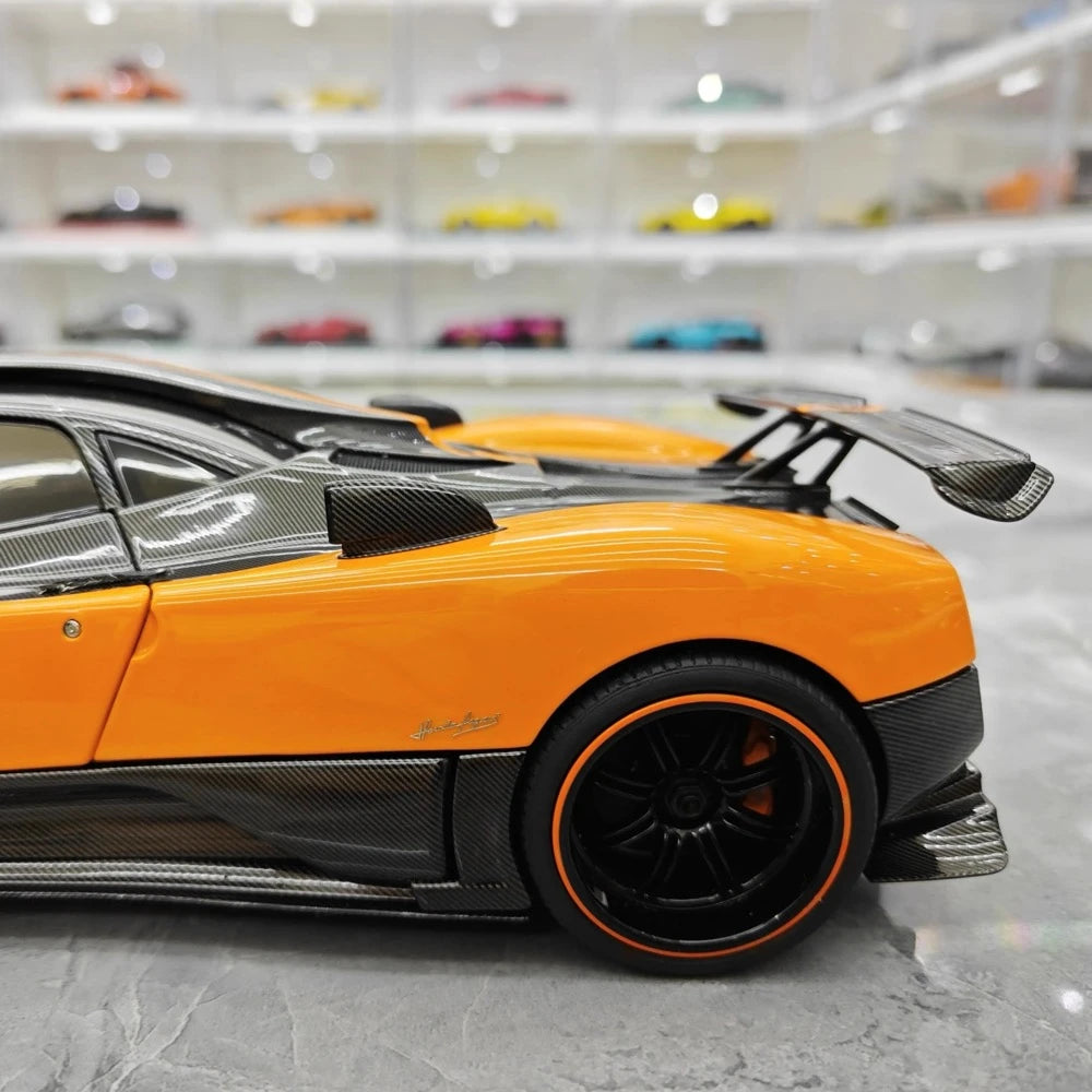 [Almost Real] 1:18 Pagani 2009 Zonda Cinque Coupe Yellow Model Car Die-Cast