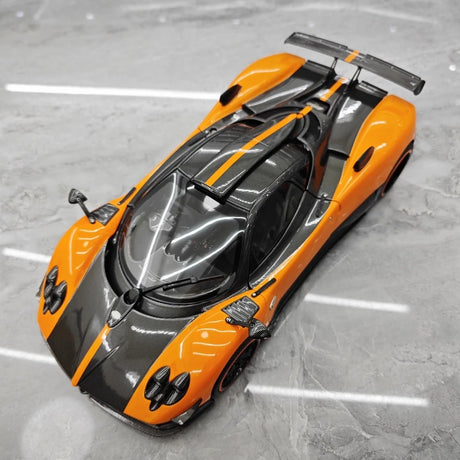 [Almost Real] 1:18 Pagani 2009 Zonda Cinque Coupe Yellow Model Car Die-Cast