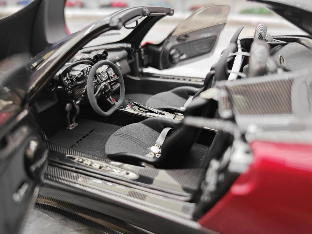 [Almost Real] 1:18 Pagani 2009 Zonda Cinque Roadster Red Model Car Die-Cast