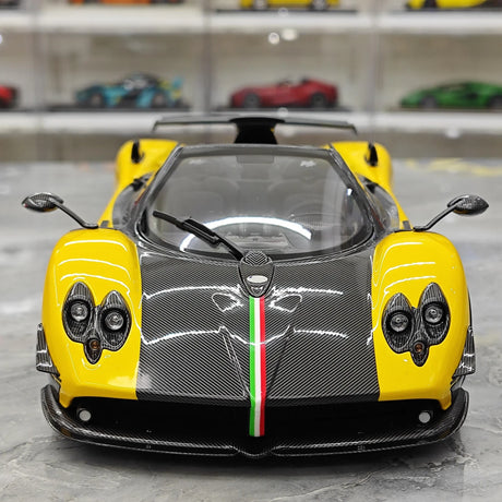 Almost Real Pagani 2009 Zonda Cinque Roadster Yellow 1:18 – Modello da collezione in pressofuso