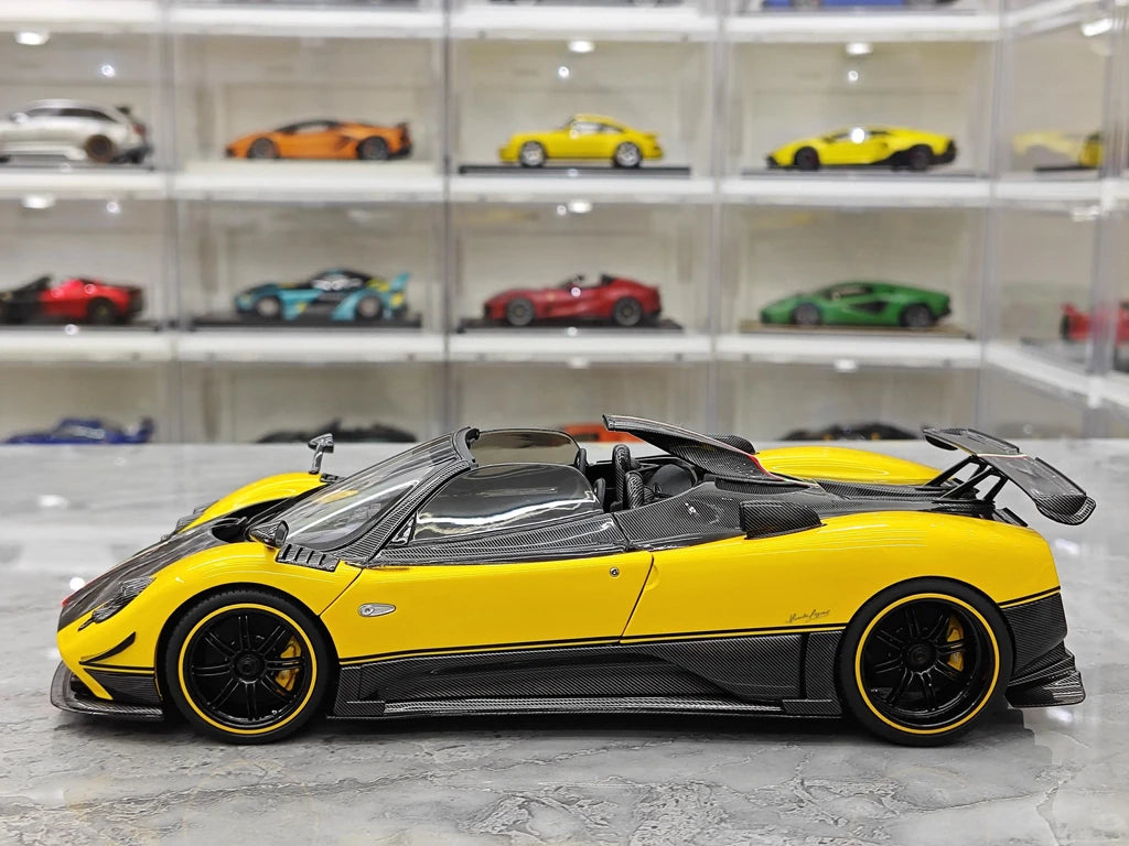 Almost Real Pagani 2009 Zonda Cinque Roadster Yellow 1:18 – Modello da collezione in pressofuso