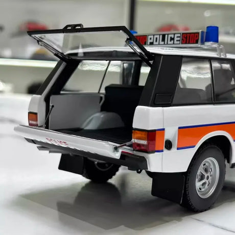[Almost Real] 1:18 Land Rover Range Rover 1976 Classic UK Police Model Car Die-Cast