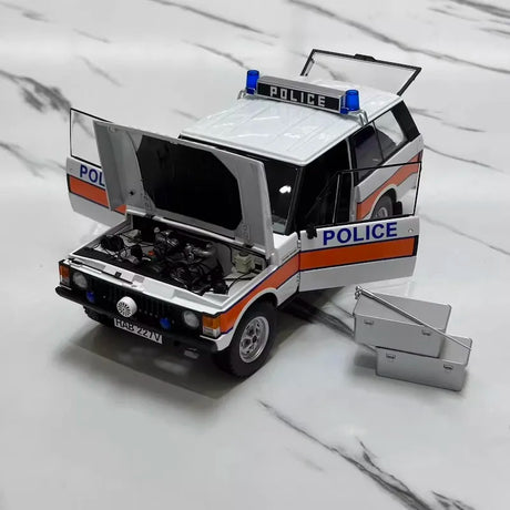 [Almost Real] 1:18 Land Rover Range Rover 1976 Classic UK Police Model Car Die-Cast
