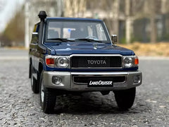 [Almost Real] 1:18 Toyota 2017 Land Cruiser 76 Series Blue Model Car Die-Cast