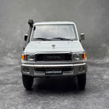 [Almost Real] 1:18 Toyota 2017 Land Cruiser 76 Series White Model Car Die-Cast