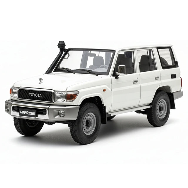 [Almost Real] 1:18 Toyota 2017 Land Cruiser 76 Series White Model Car Die-Cast