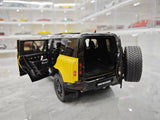 [Almost Real] 1:18 Land Rover 2021 Defender 90 Trophy Livery Yellow & Black Model Car Die-Cast