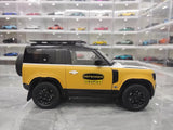 [Almost Real] 1:18 Land Rover 2021 Defender 90 Trophy Livery イエロー & ホワイト モデルカー Die-Cast