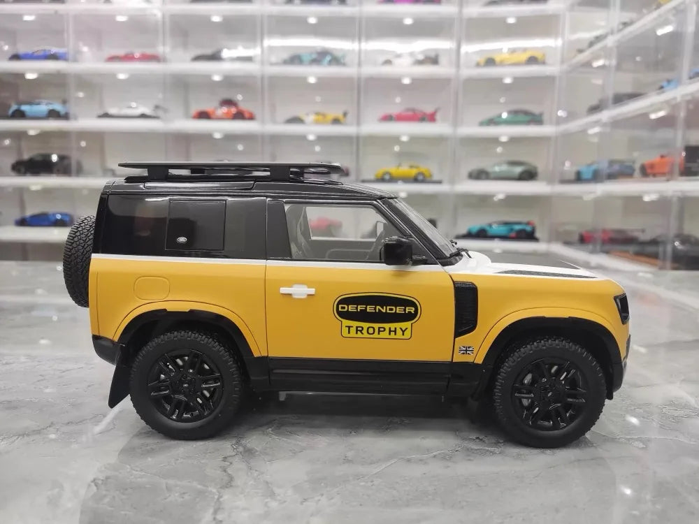 [Almost Real] 1:18 Land Rover 2021 Defender 90 Trophy Livery Yellow & White Model Car Die-Cast