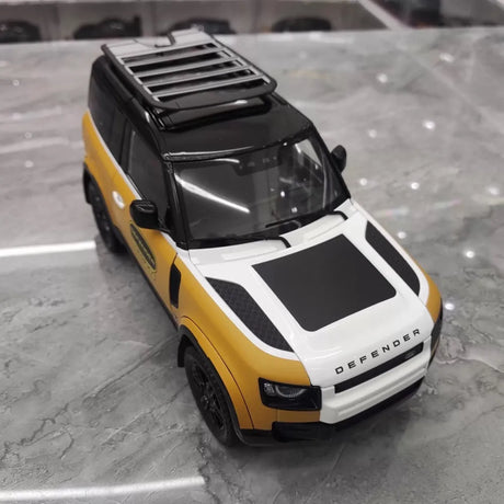 [Almost Real] 1:18 Land Rover 2021 Defender 90 Trophy Livery Yellow & White Model Car Die-Cast