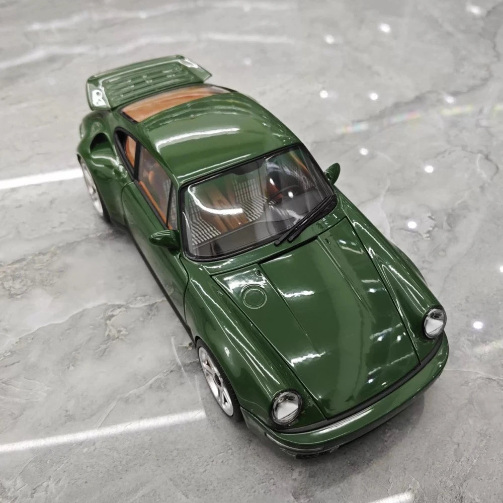 [Almost Real] 1:18 Porsche 2022 911 RUF SCR Green Model Car Die-Cast