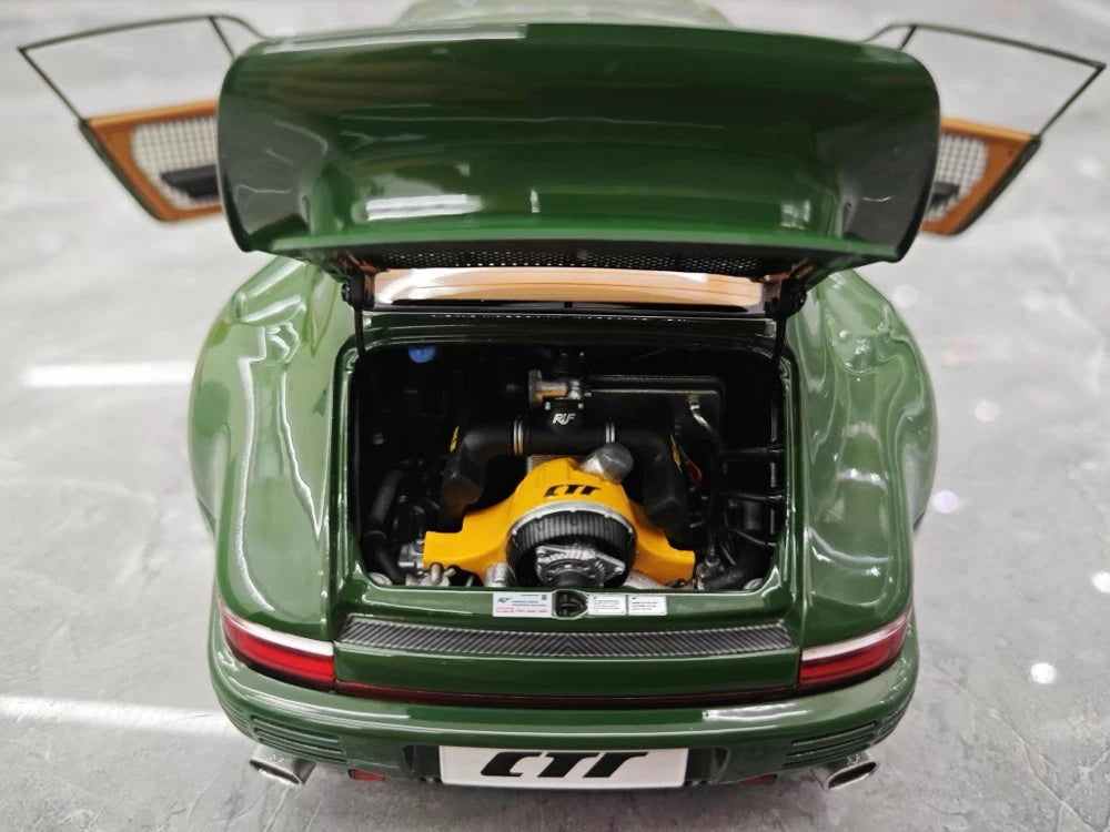 [Almost Real] 1:18 Porsche 2022 911 RUF SCR Green Model Car Die-Cast