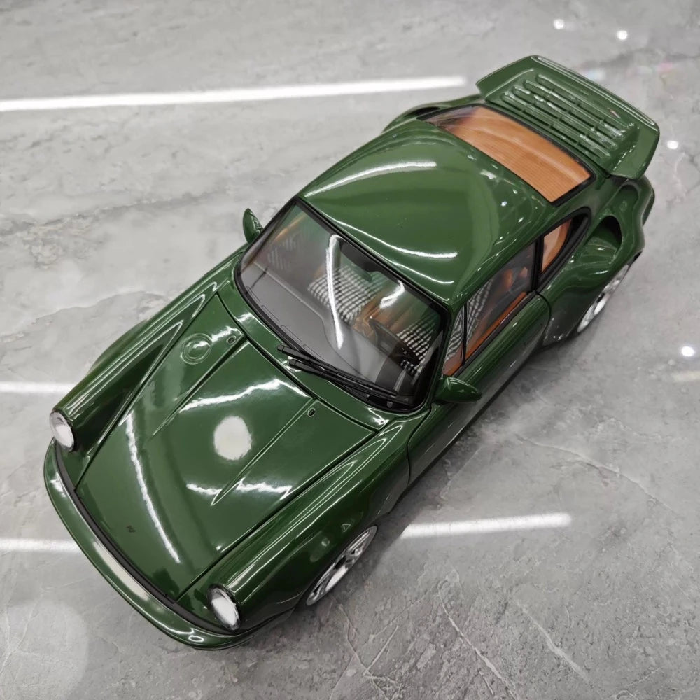 [Almost Real] 1:18 Porsche 2022 911 RUF SCR Green Model Car Die-Cast