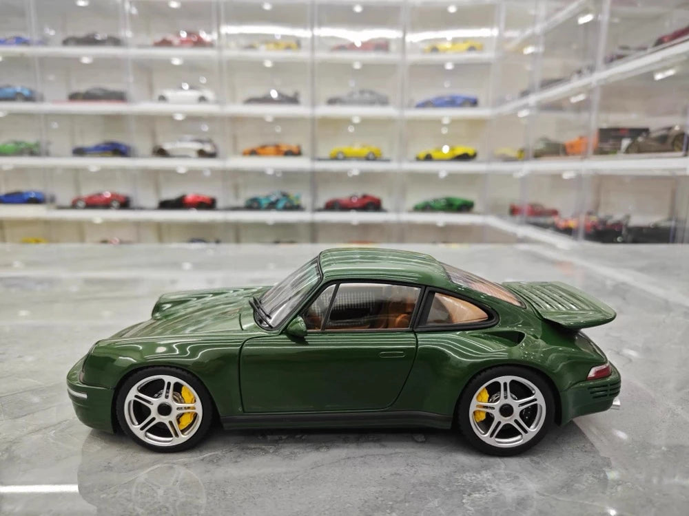 [Almost Real] 1:18 Porsche 2022 911 RUF SCR Green Model Car Die-Cast